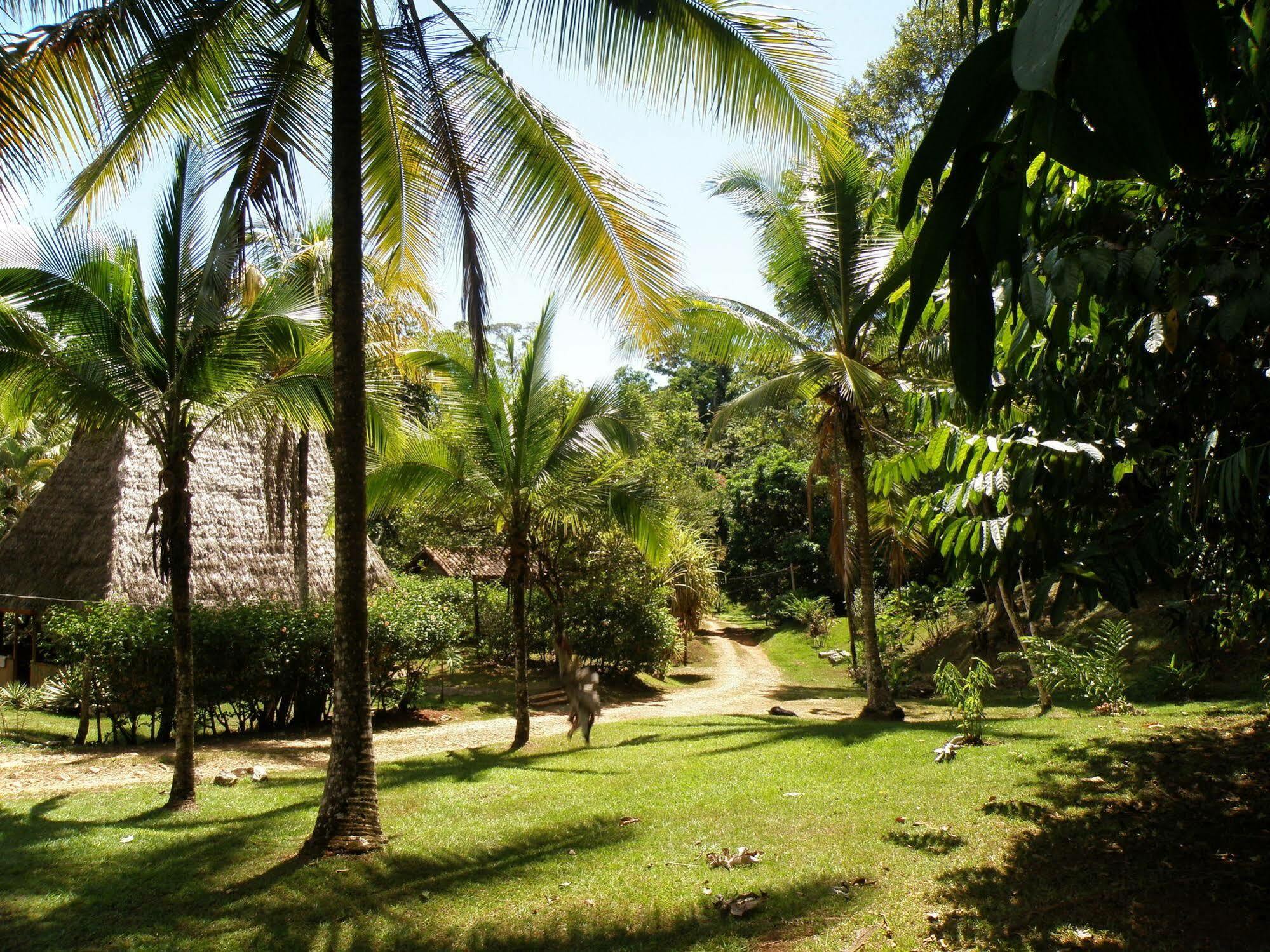 Suital Lodge Mogos المظهر الخارجي الصورة